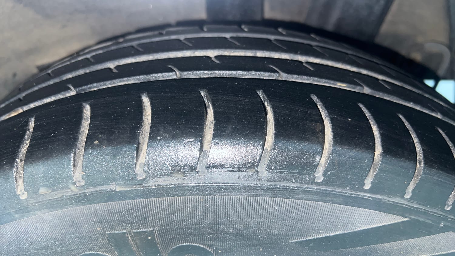 Used 2018 Hyundai Grand i10 Magna 1.2 Kappa VTVT Petrol Manual tyres LEFT REAR TYRE TREAD VIEW