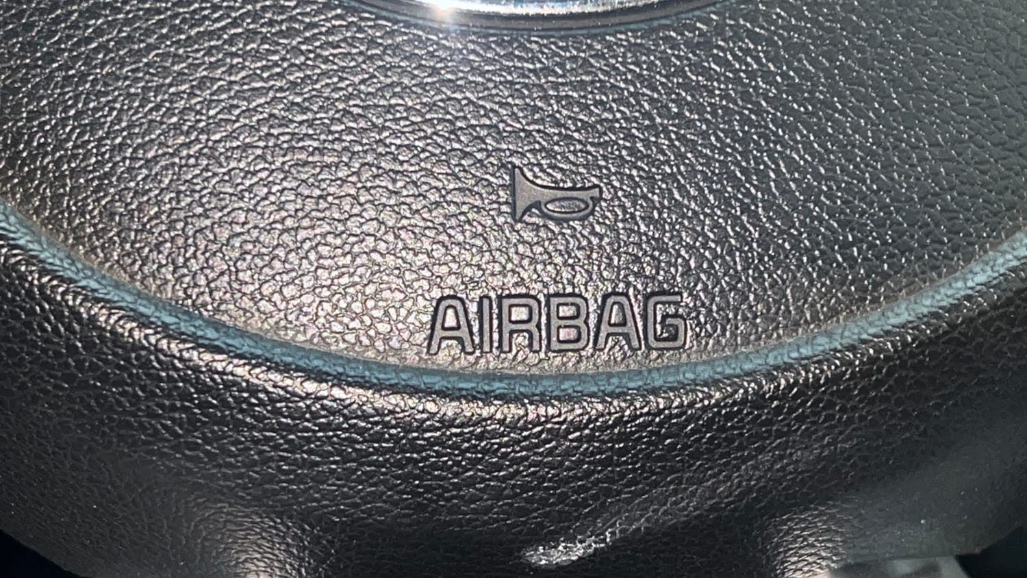 Used 2021 Hyundai i20 Sportz 1.2 MT Petrol Manual top_features Airbags