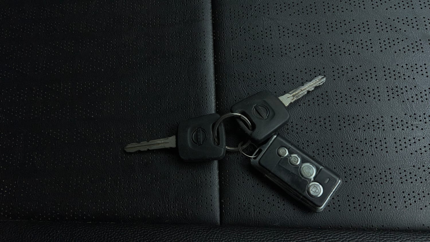 Used 2023 Nissan Magnite XE Petrol Manual extra CAR KEY VIEW