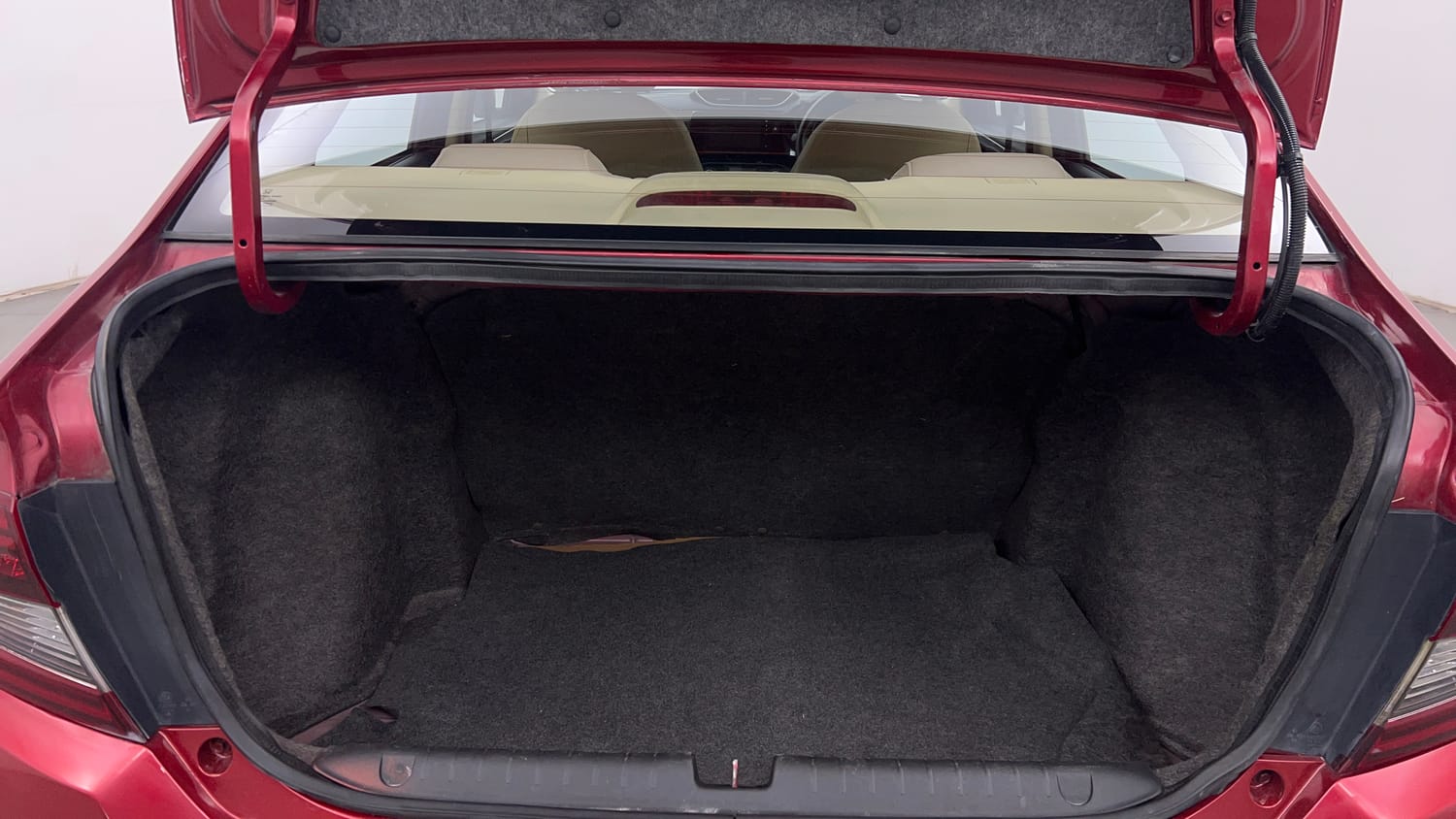 Used 2022 Honda Amaze VX CVT 1.2 Petrol Petrol Automatic interior DICKY INSIDE VIEW