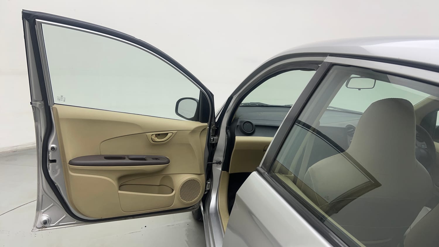 Used 2013 Honda Amaze 1.2 EX i-VTEC Petrol Manual interior LEFT FRONT DOOR OPEN VIEW