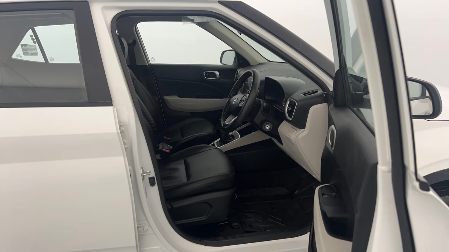 Used 2025 Hyundai Venue E 1.2 Petrol Petrol Manual interior RIGHT SIDE FRONT DOOR CABIN VIEW