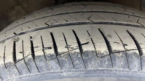 Used 2020 Hyundai Grand i10 Sportz 1.2 Kappa VTVT Petrol Manual tyres RIGHT FRONT TYRE TREAD VIEW