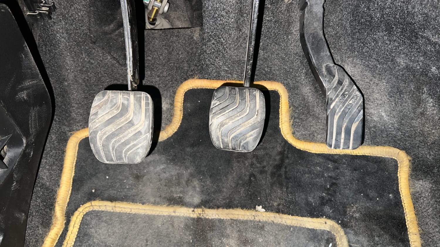 Used 2017 Renault Kwid 1.0 RXT Petrol Manual interior PEDALS VIEW