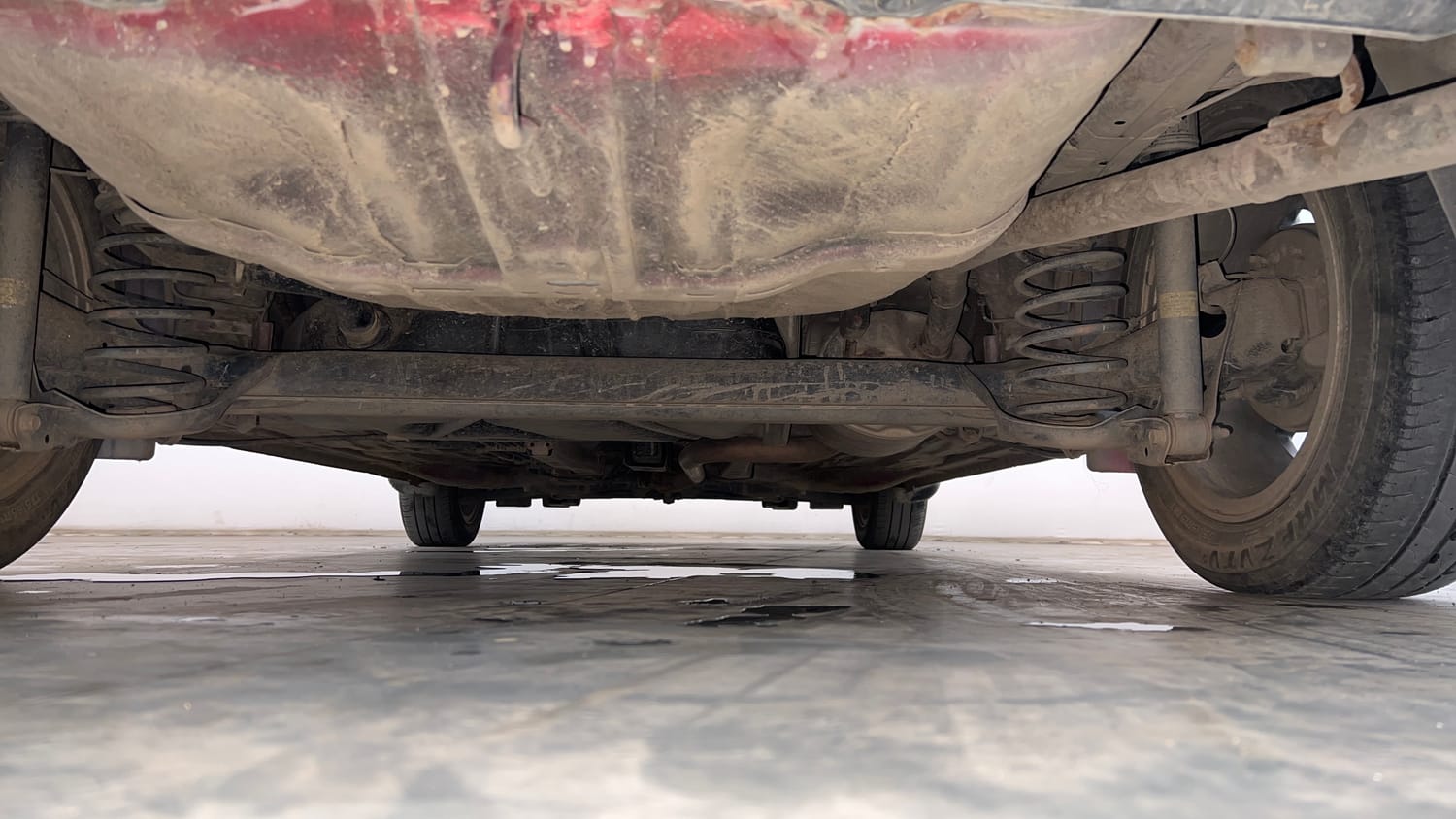 Used 2022 Honda Amaze VX CVT 1.2 Petrol Petrol Automatic extra REAR UNDERBODY VIEW (TAKEN FROM REAR)