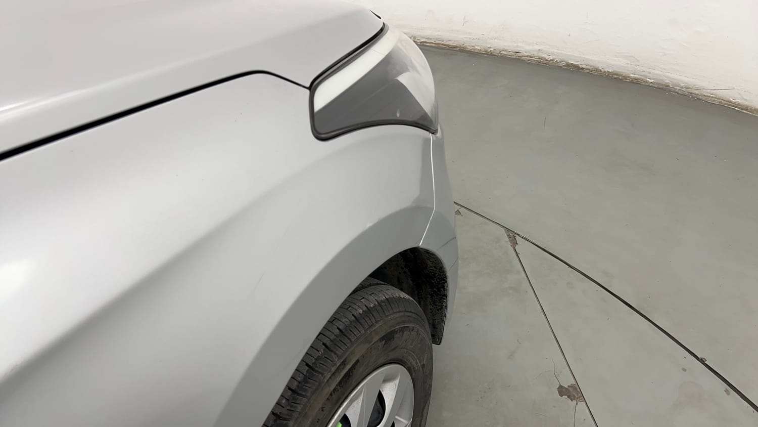 Used 2017 Hyundai Elite i20 Sportz 1.2 Petrol Manual dents MINOR SCRATCH