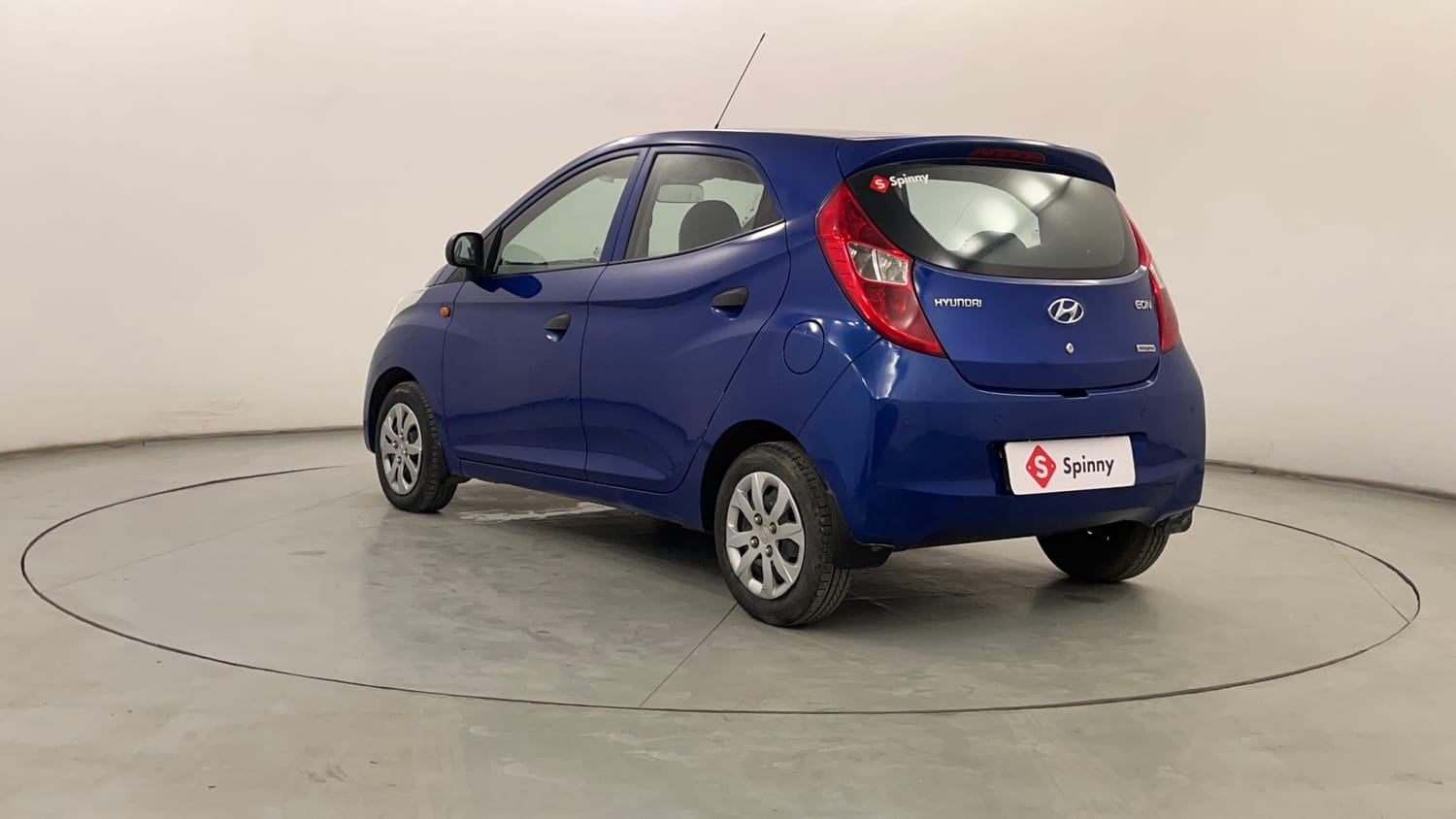 Used 2016 Hyundai Eon Magna Petrol Manual exterior LEFT REAR CORNER VIEW