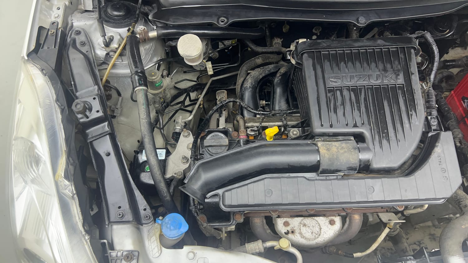 Used 2015 Maruti Suzuki Swift VXi Petrol Manual engine ENGINE RIGHT SIDE VIEW