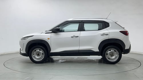 Used 2023 Nissan Magnite XE Petrol Manual exterior LEFT SIDE VIEW