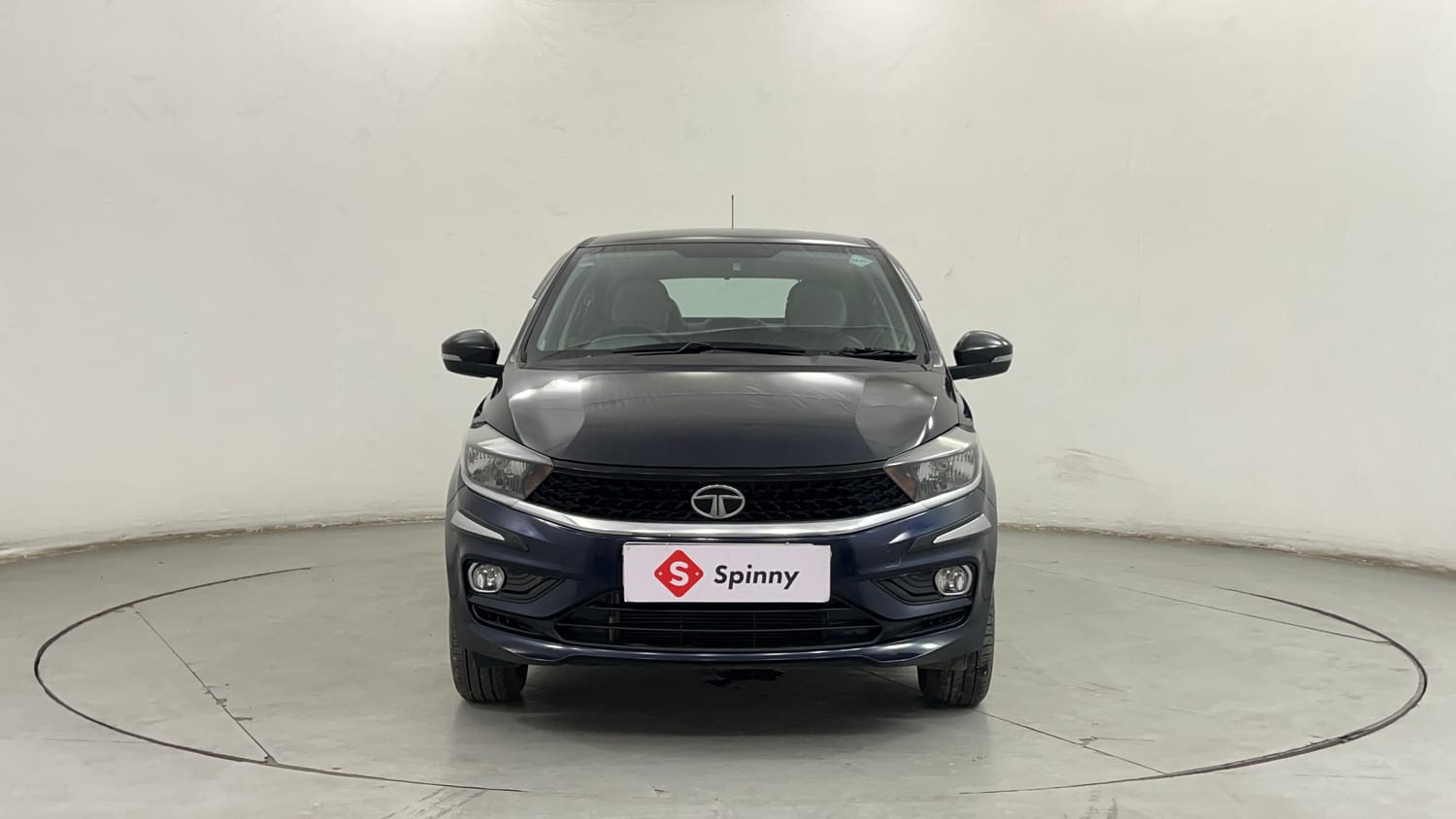 Used 2022 Tata Tigor XZ CNG Cng Manual exterior FRONT VIEW