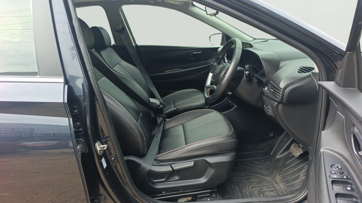 Used 2021 Hyundai New i20 Asta (O) 1.0 Turbo DCT Petrol Automatic interior RIGHT SIDE FRONT DOOR CABIN VIEW