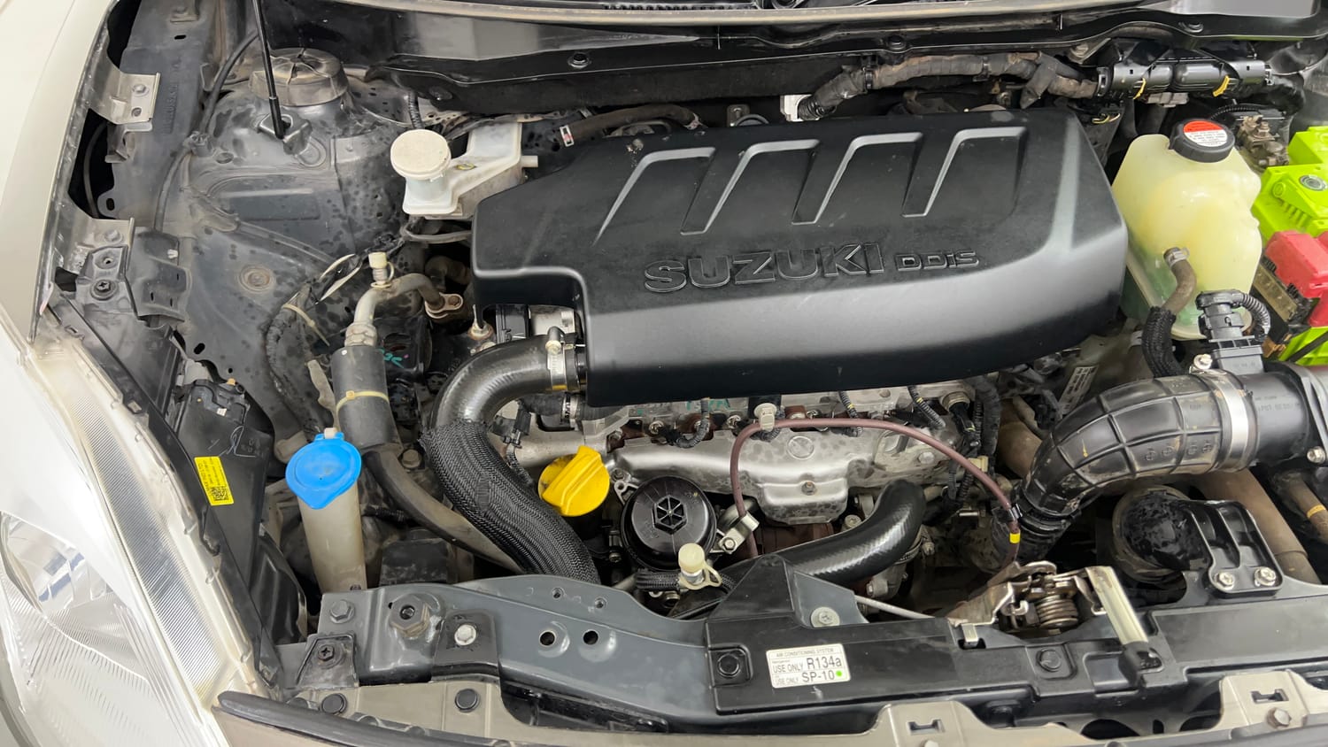 Used 2019 Maruti Suzuki Swift VDi AMT Diesel Automatic engine ENGINE RIGHT SIDE VIEW