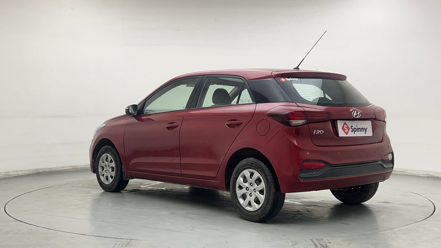 Used 2018 Hyundai Elite i20 Sportz 1.2 Petrol Manual exterior LEFT REAR CORNER VIEW