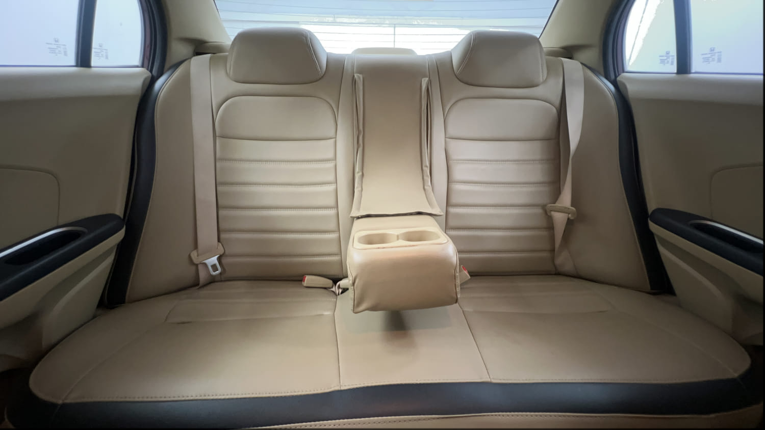 Used 2019 Honda Amaze 1.5 SX i-DTEC Diesel Manual interior REAR SEAT CONDITION VIEW