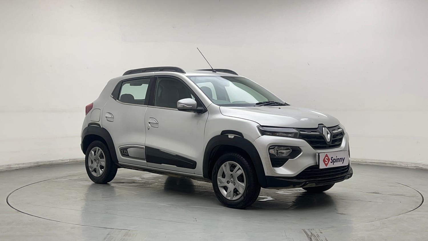 Used 2020 Renault Kwid RXT 1.0 AMT Opt Petrol Automatic exterior RIGHT FRONT CORNER VIEW