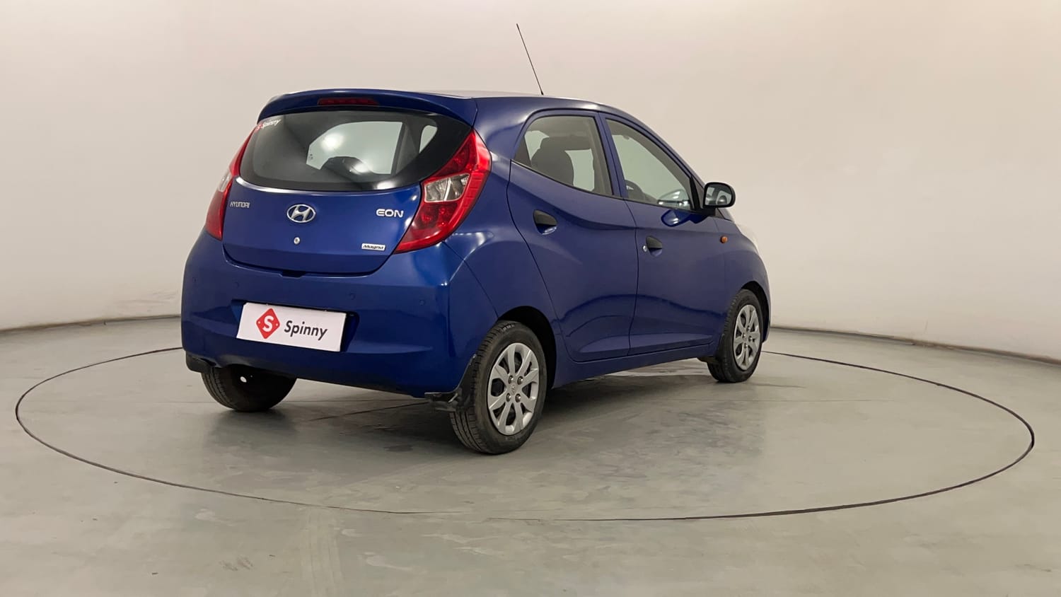 Used 2016 Hyundai Eon Magna Petrol Manual exterior RIGHT REAR CORNER VIEW