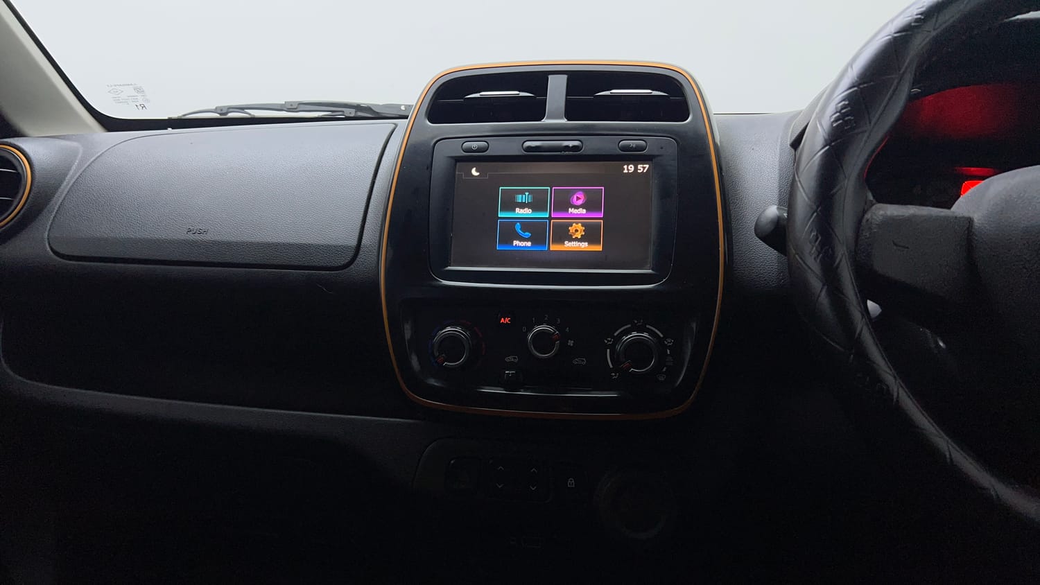 Used 2018 Renault Kwid CLIMBER 1.0 Petrol Manual interior MUSIC SYSTEM & AC CONTROL VIEW