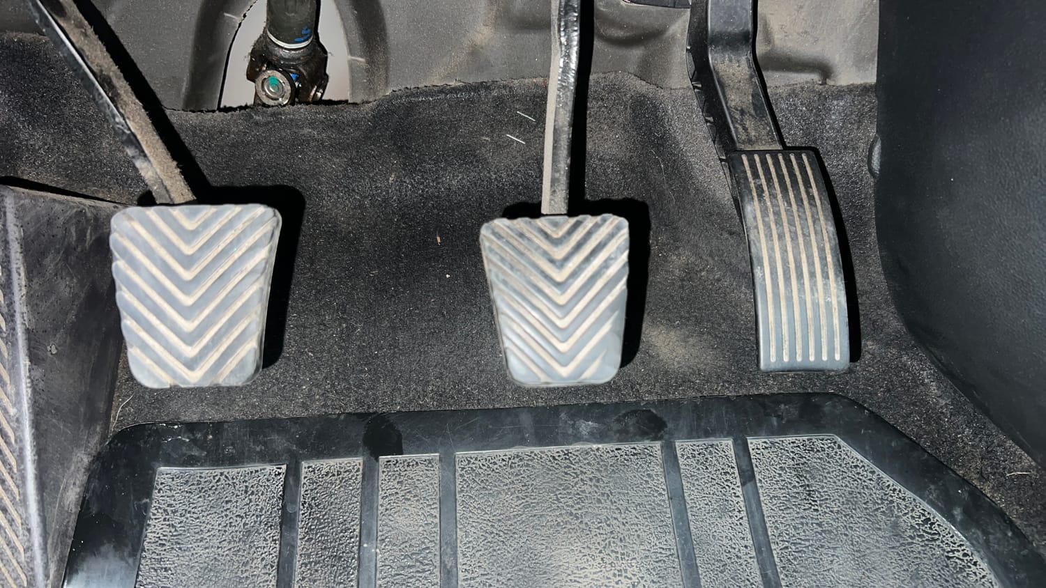 Used 2017 Hyundai Elite i20 Asta 1.2 Petrol Manual interior PEDALS VIEW