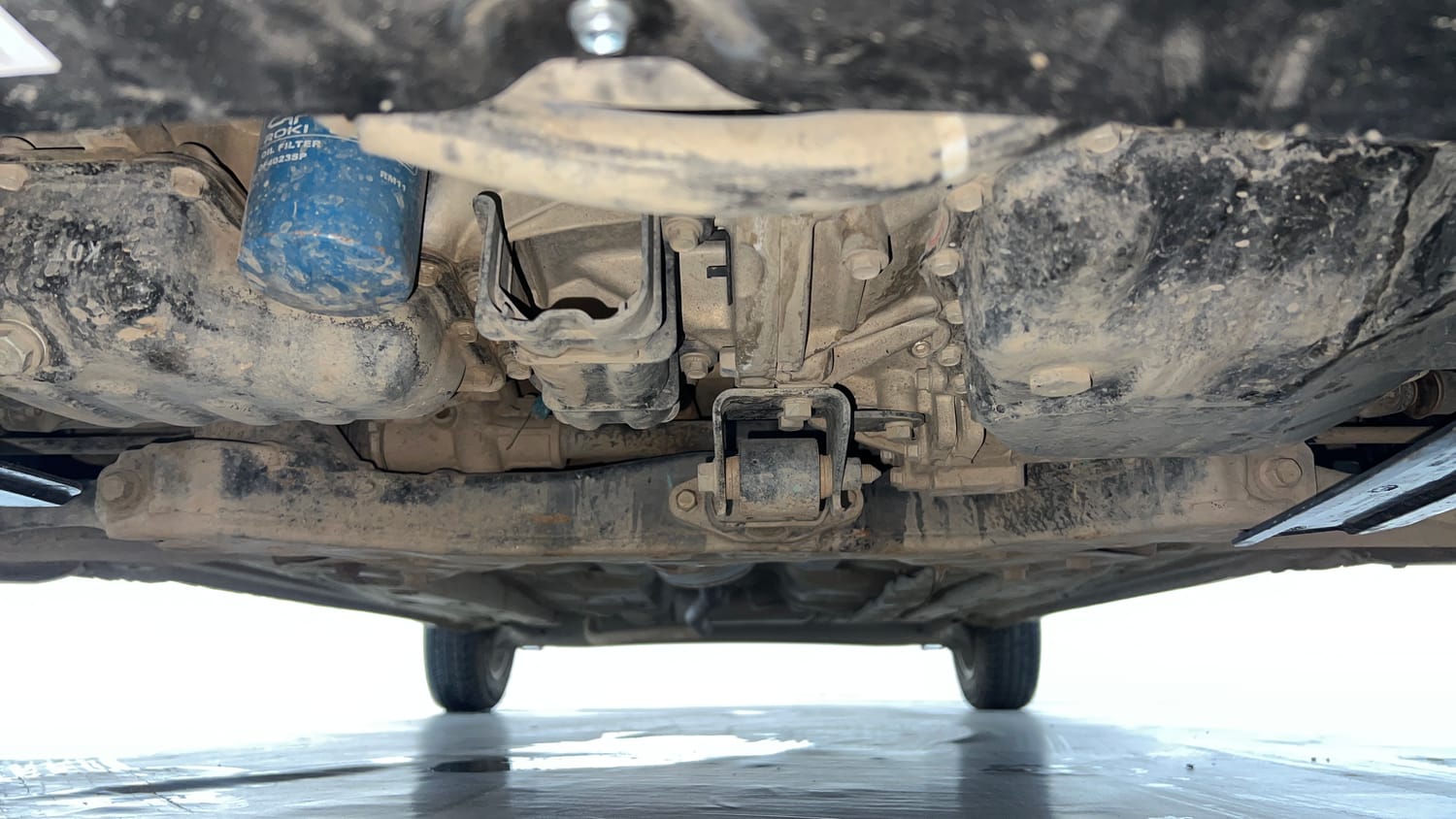 Used 2015 Hyundai Grand i10 Asta AT 1.2 Kappa VTVT Petrol Automatic extra FRONT LEFT UNDERBODY VIEW