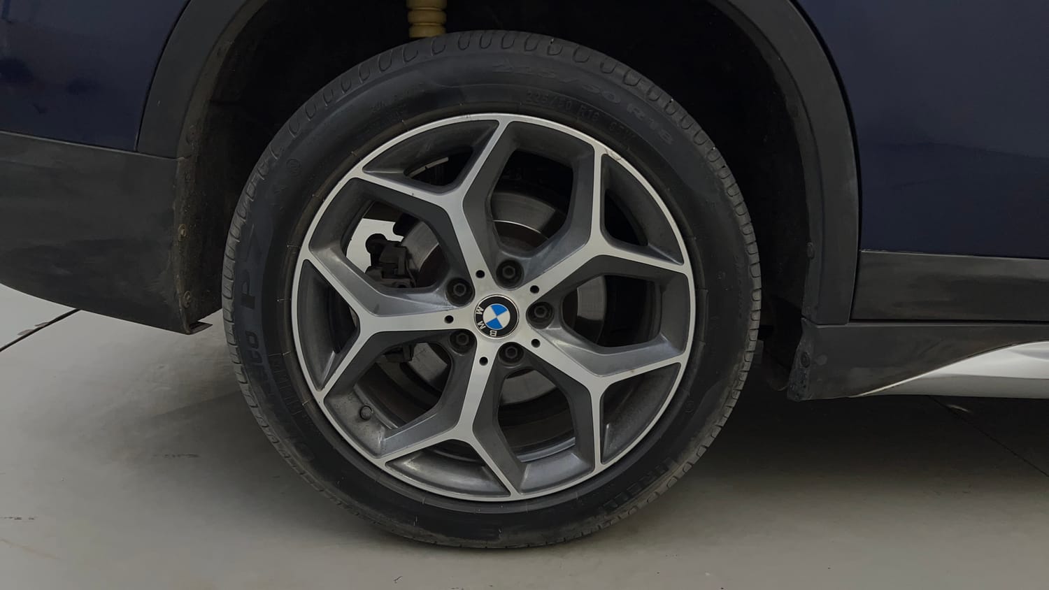 Used 2018 BMW X1 sDrive20d xLine Diesel Automatic tyres RIGHT REAR TYRE RIM VIEW