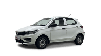 Used 2025 Tata Tiago XE iCNG Cng Manual Image