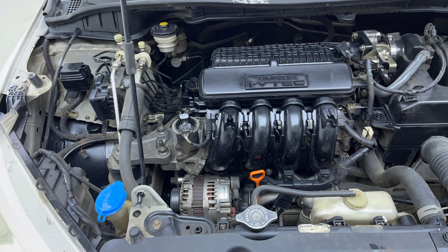 Used 2014 Honda City SV Petrol Manual engine ENGINE RIGHT SIDE VIEW