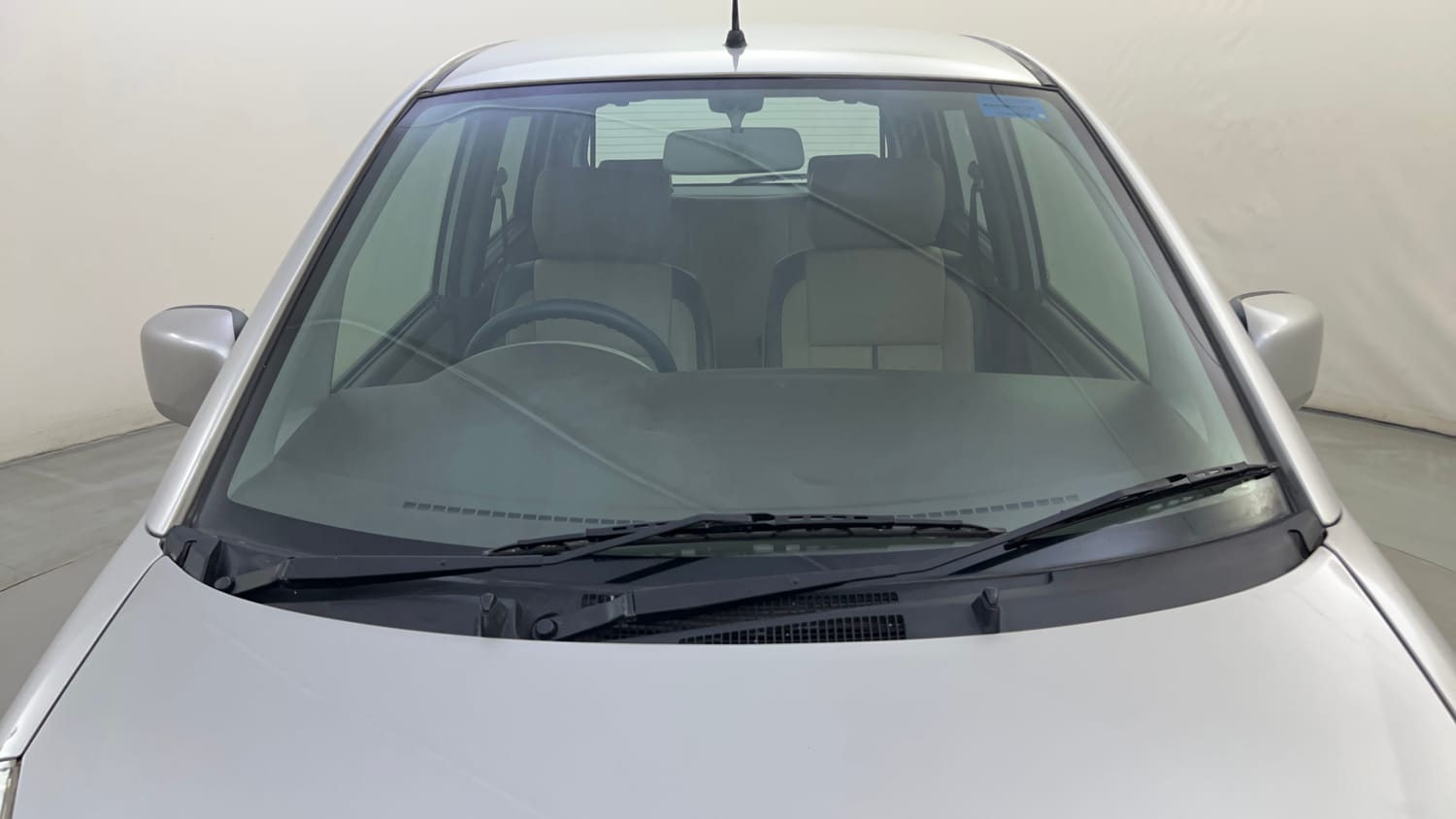 Used 2012 Maruti Suzuki Estilo VXi BS-IV Petrol Manual exterior FRONT WINDSHIELD VIEW