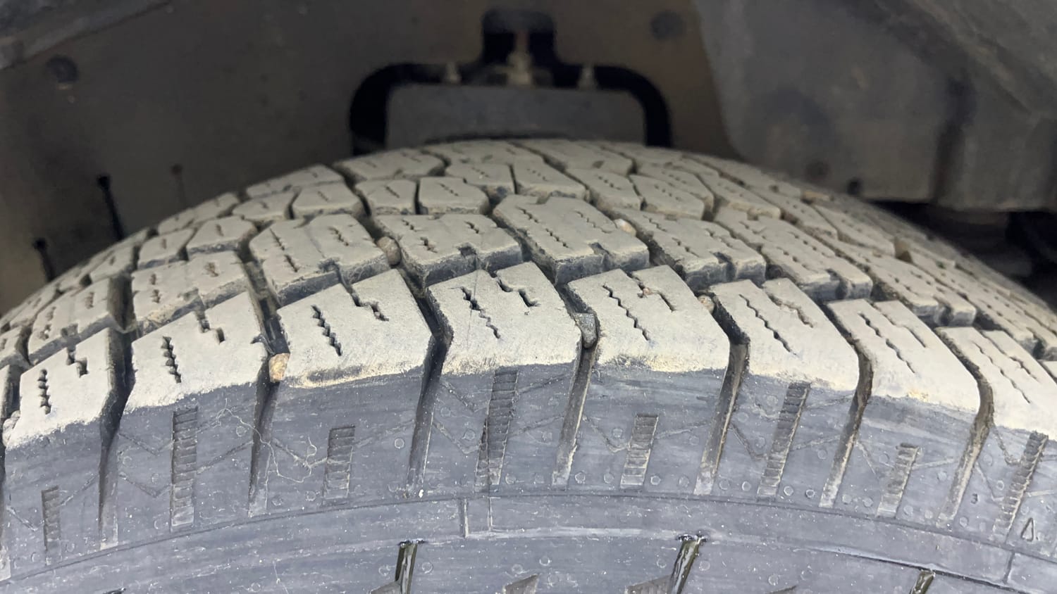 Used 2024 Mahindra Thar LX Hard Top Diesel MT 4WD Diesel Manual tyres RIGHT FRONT TYRE TREAD VIEW