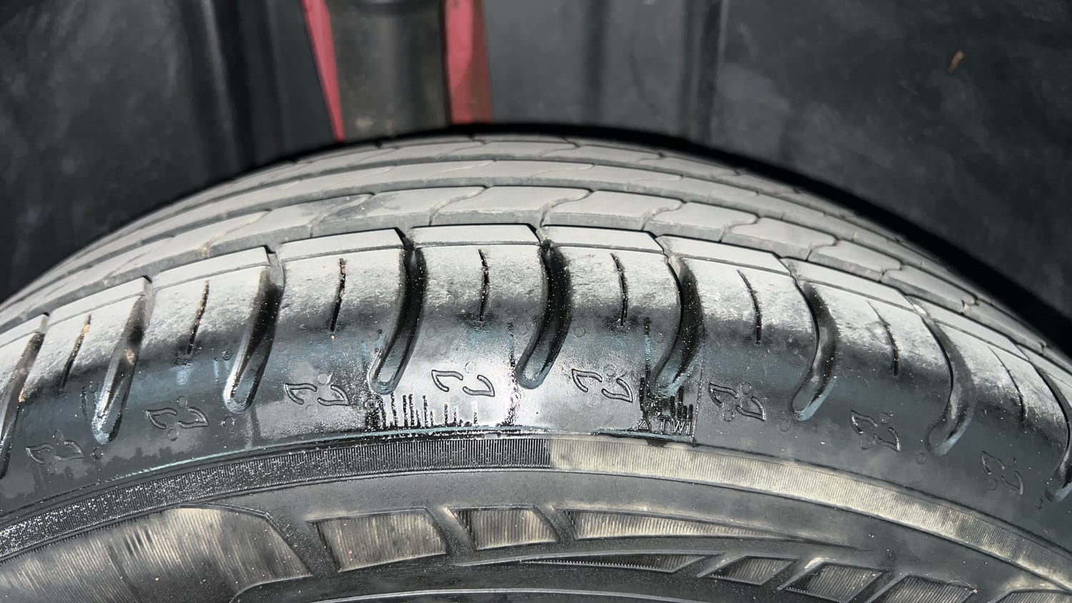 Used 2024 Skoda Kushaq Ambition 1.0L TSI MT Petrol Manual tyres RIGHT REAR TYRE TREAD VIEW