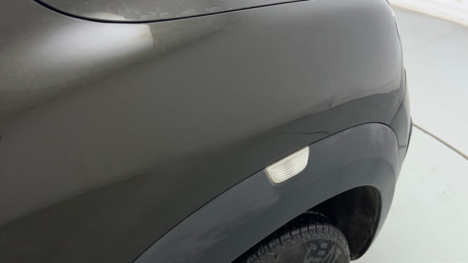 Used 2017 Renault Kwid 1.0 RXT Petrol Manual dents MINOR DENT