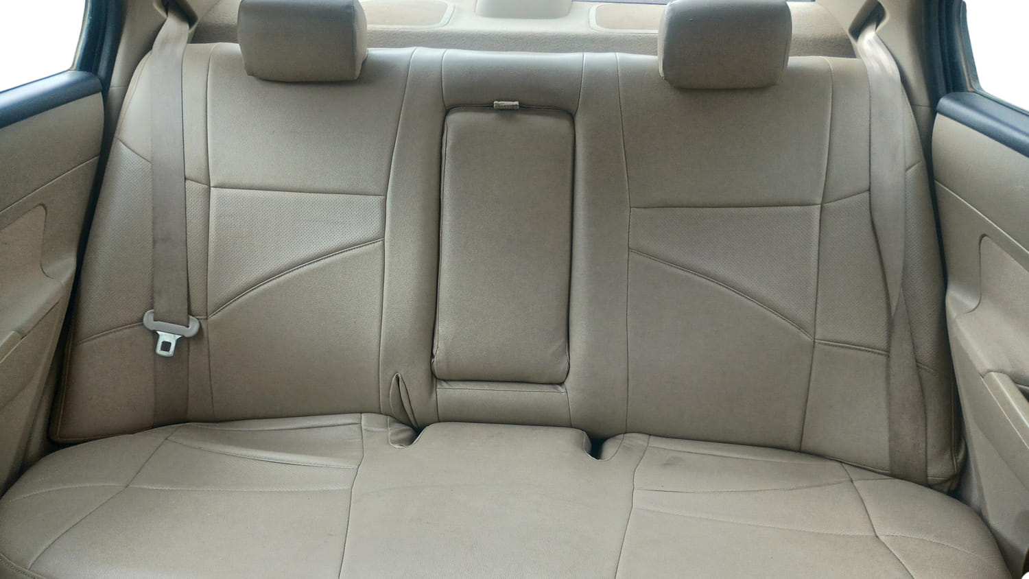 Used 2015 Maruti Suzuki Swift Dzire VXI Petrol Manual interior REAR SEAT CONDITION VIEW