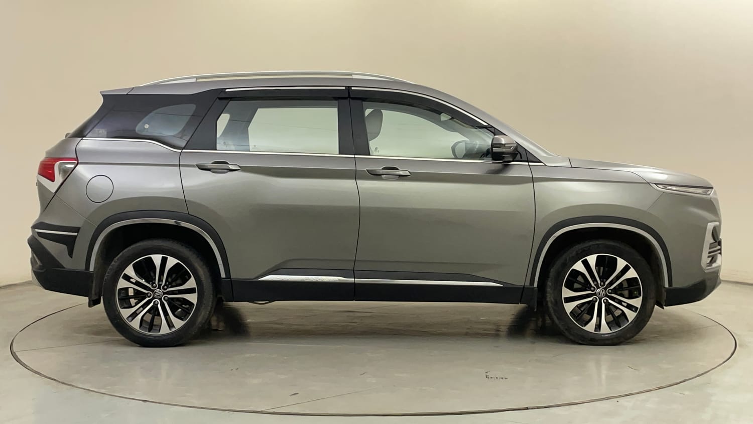Used 2022 MG Motors Hector Sharp 1.5 Petrol Turbo Hybrid MT Hybrid Manual exterior RIGHT SIDE VIEW