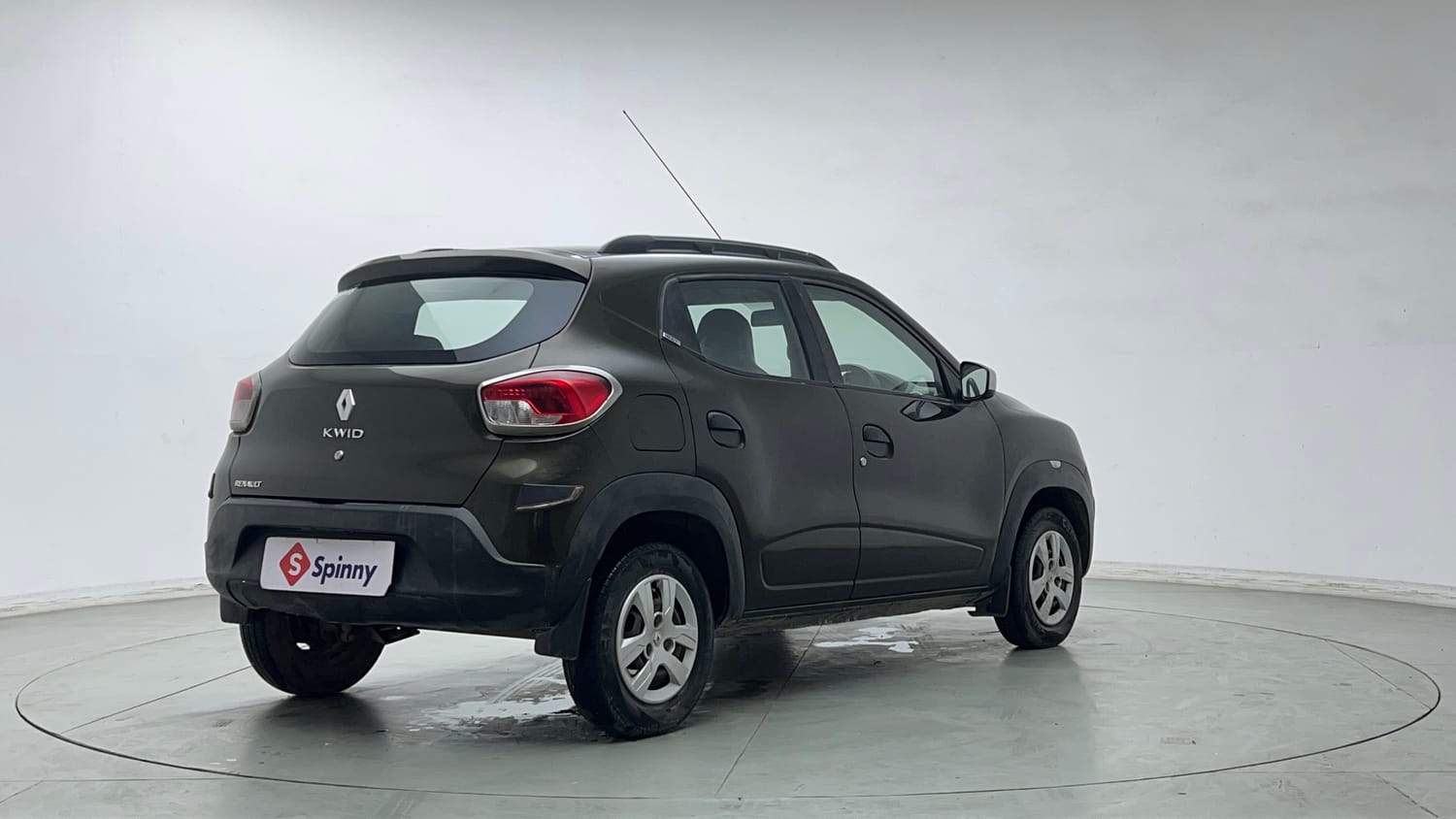 Used 2017 Renault Kwid 1.0 RXT Petrol Manual exterior RIGHT REAR CORNER VIEW