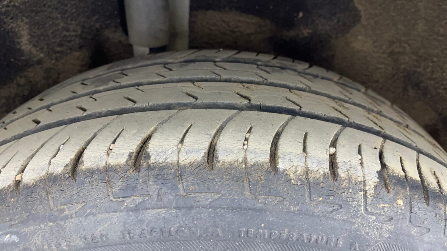 Used 2018 Ford EcoSport Titanium + 1.5L TDCi Diesel Manual tyres RIGHT REAR TYRE TREAD VIEW