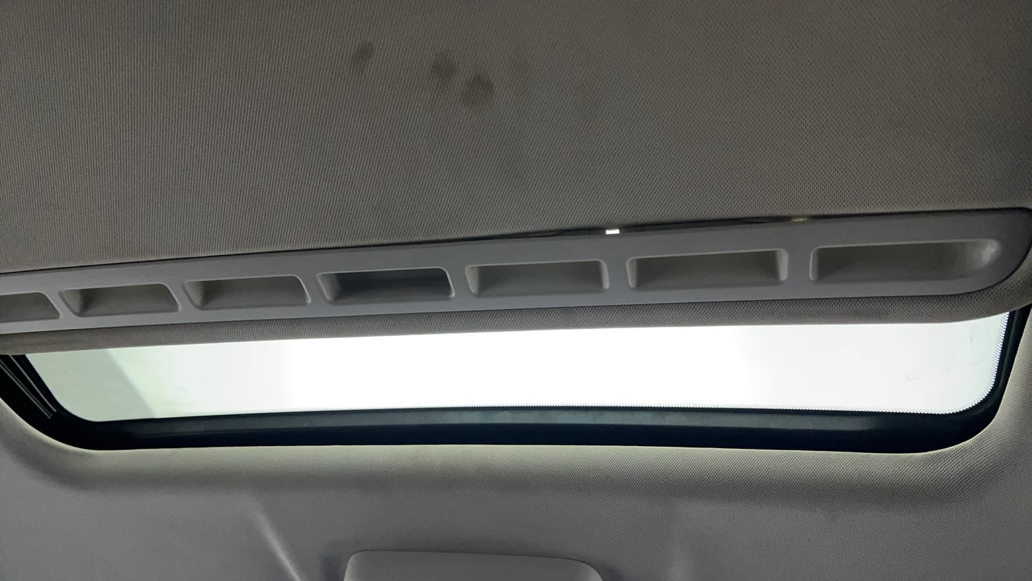 Used 2021 Tata Nexon XZ Plus (S) Petrol Manual top_features Sunroof