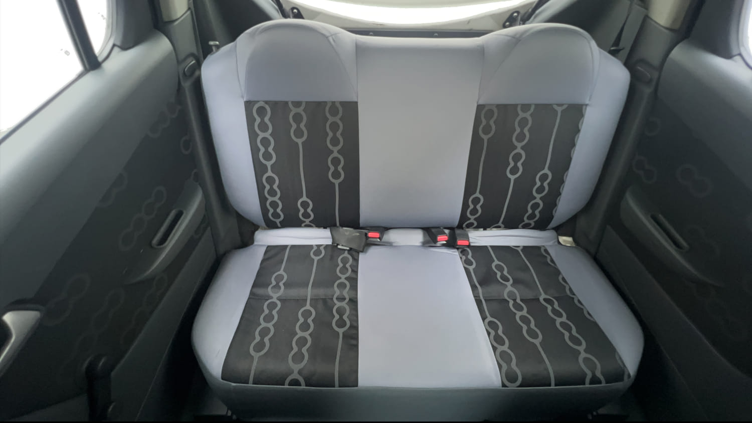 Used 2015 Maruti Suzuki Alto 800 Lxi Petrol Manual interior REAR SEAT CONDITION VIEW