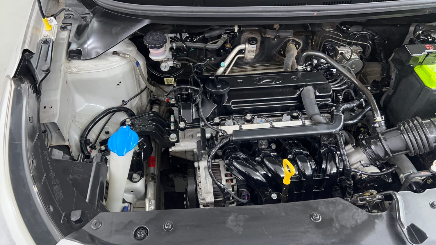 Used 2017 Hyundai Elite i20 Sportz 1.2 Petrol Manual engine ENGINE RIGHT SIDE VIEW