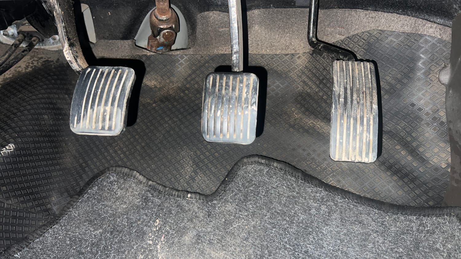 Used 2013 Hyundai i10 Sportz 1.2 Kappa2 Petrol Manual interior PEDALS VIEW