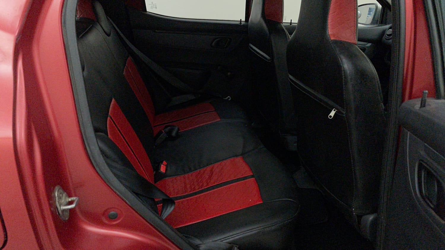 Used 2016 Renault Kwid 1.0 RXT Petrol Manual interior RIGHT SIDE REAR DOOR CABIN VIEW