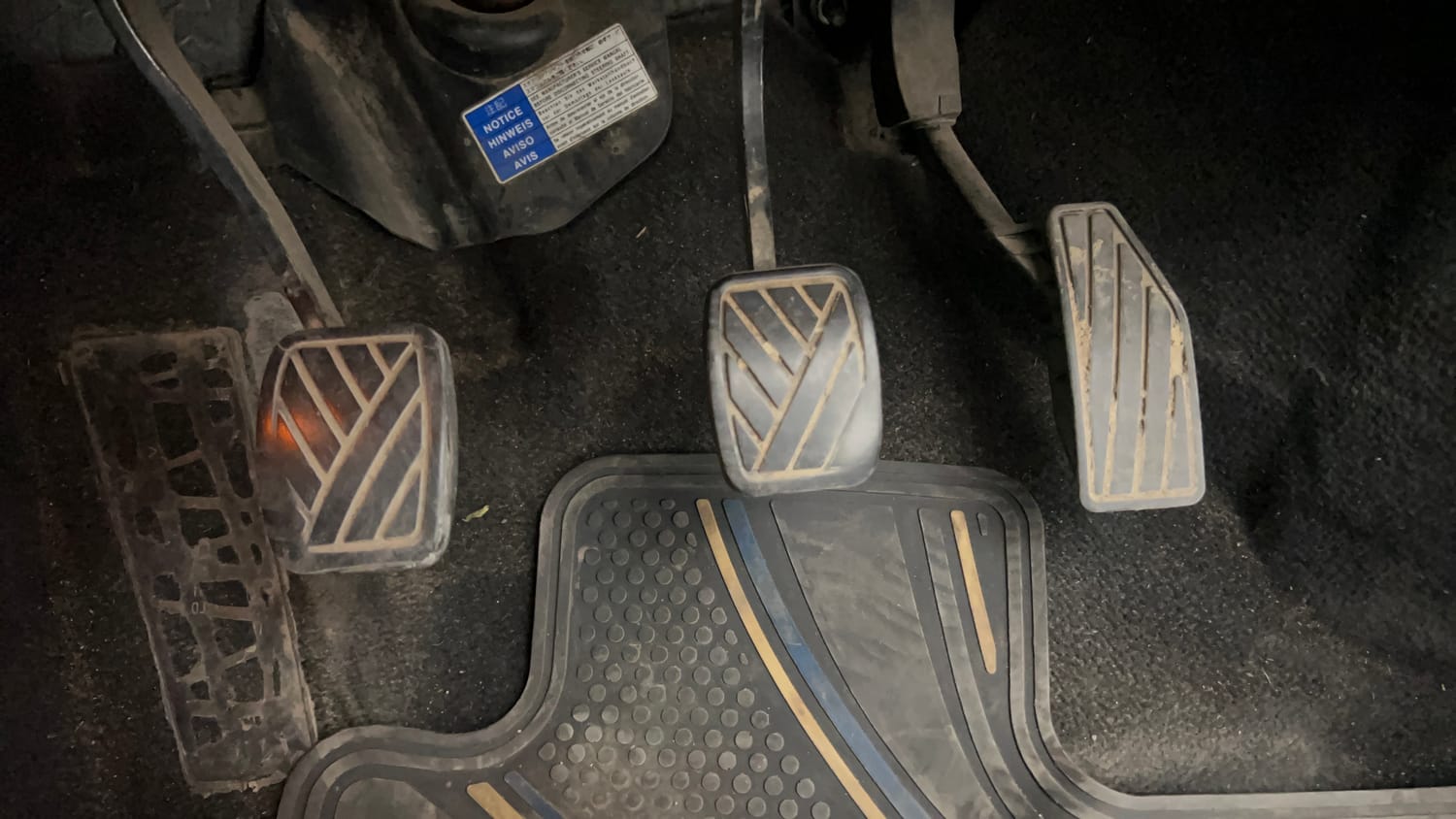 Used 2017 Maruti Suzuki Baleno Alpha 1.2 Petrol Manual interior PEDALS VIEW