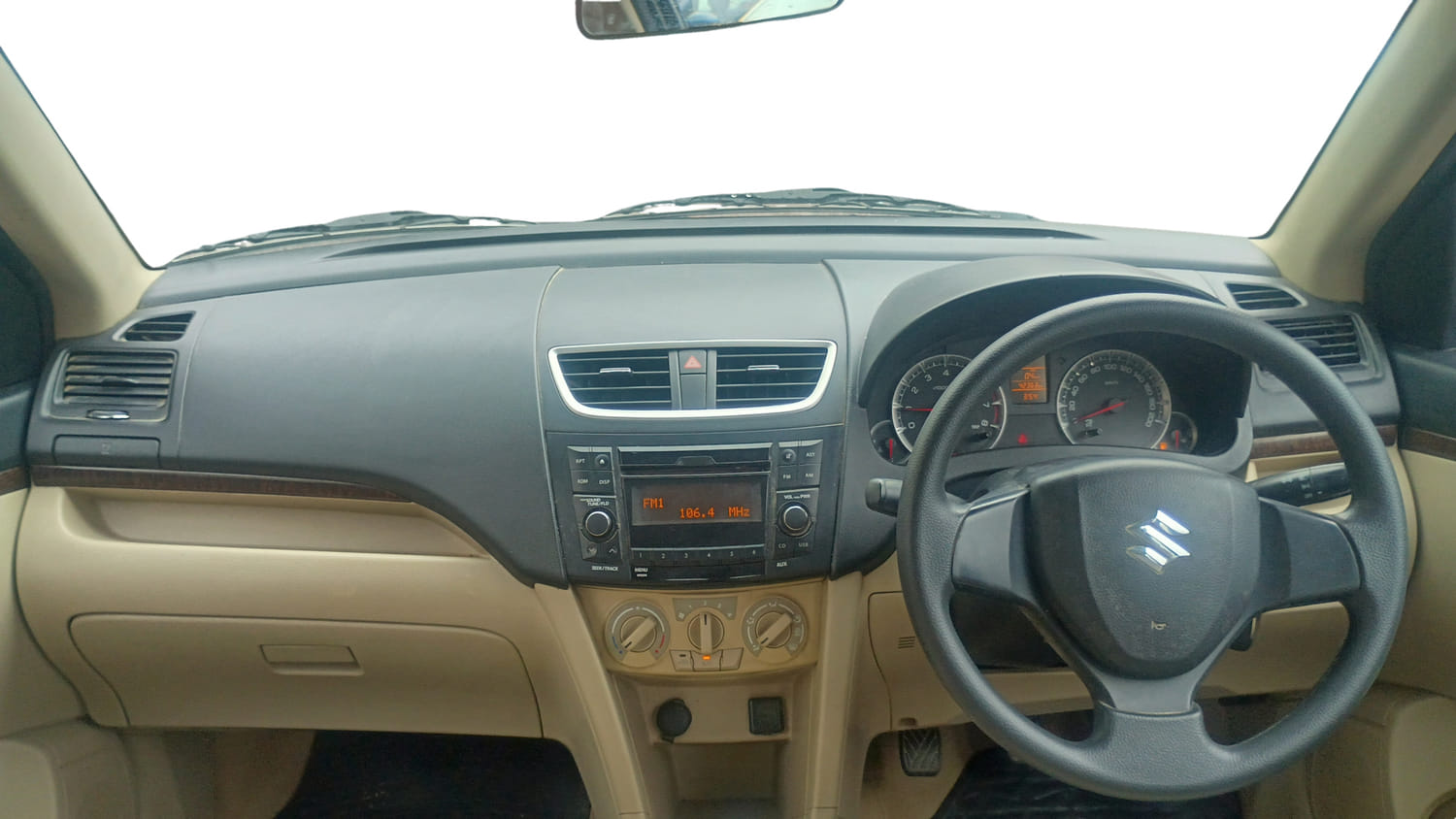 Used 2015 Maruti Suzuki Swift Dzire VXI Petrol Manual interior DASHBOARD VIEW