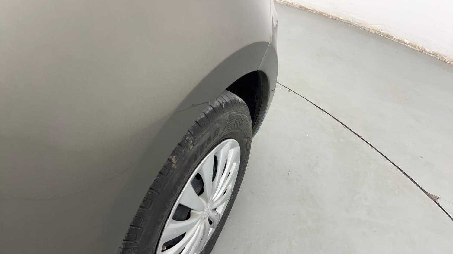 Used 2019 Maruti Suzuki Swift VDi AMT Diesel Automatic dents MINOR SCRATCH