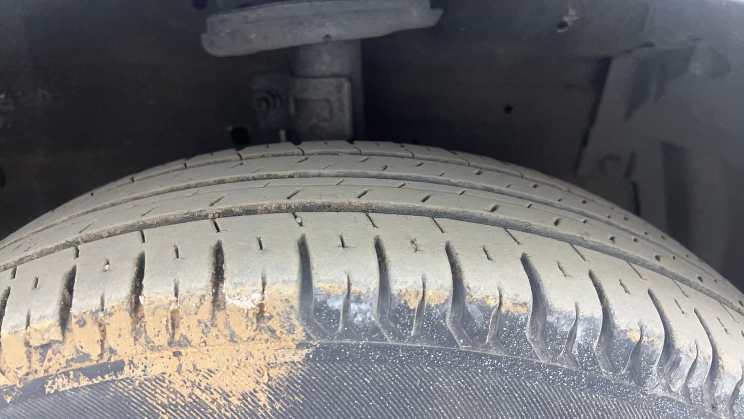 Used 2015 Maruti Suzuki Swift VXi Petrol Manual tyres RIGHT FRONT TYRE TREAD VIEW