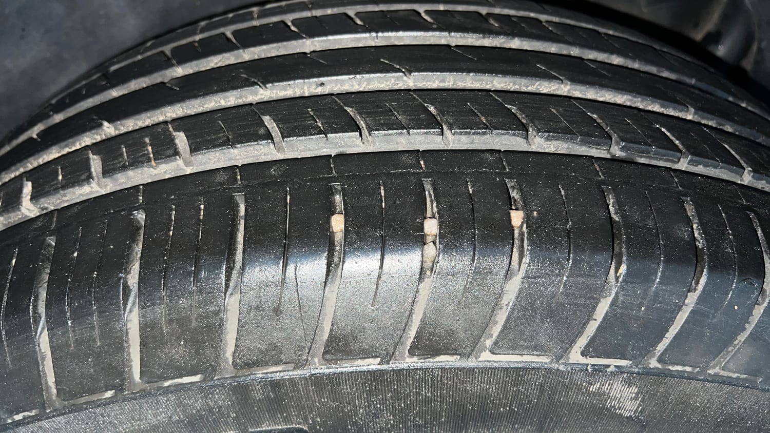 Used 2022 Tata Harrier XTA Plus Diesel Automatic tyres RIGHT REAR TYRE TREAD VIEW