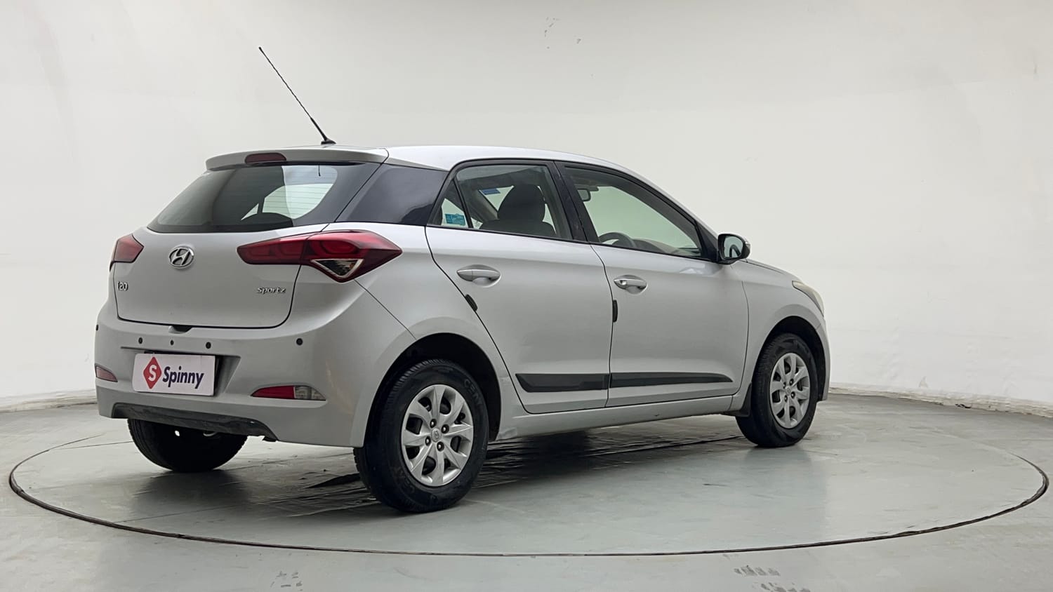 Used 2017 Hyundai Elite i20 Sportz 1.2 Petrol Manual exterior RIGHT REAR CORNER VIEW
