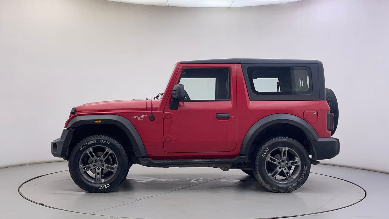 Used 2022 mahindra Thar LX Hard Top Petrol AT 4WD Petrol Automatic exterior LEFT SIDE VIEW