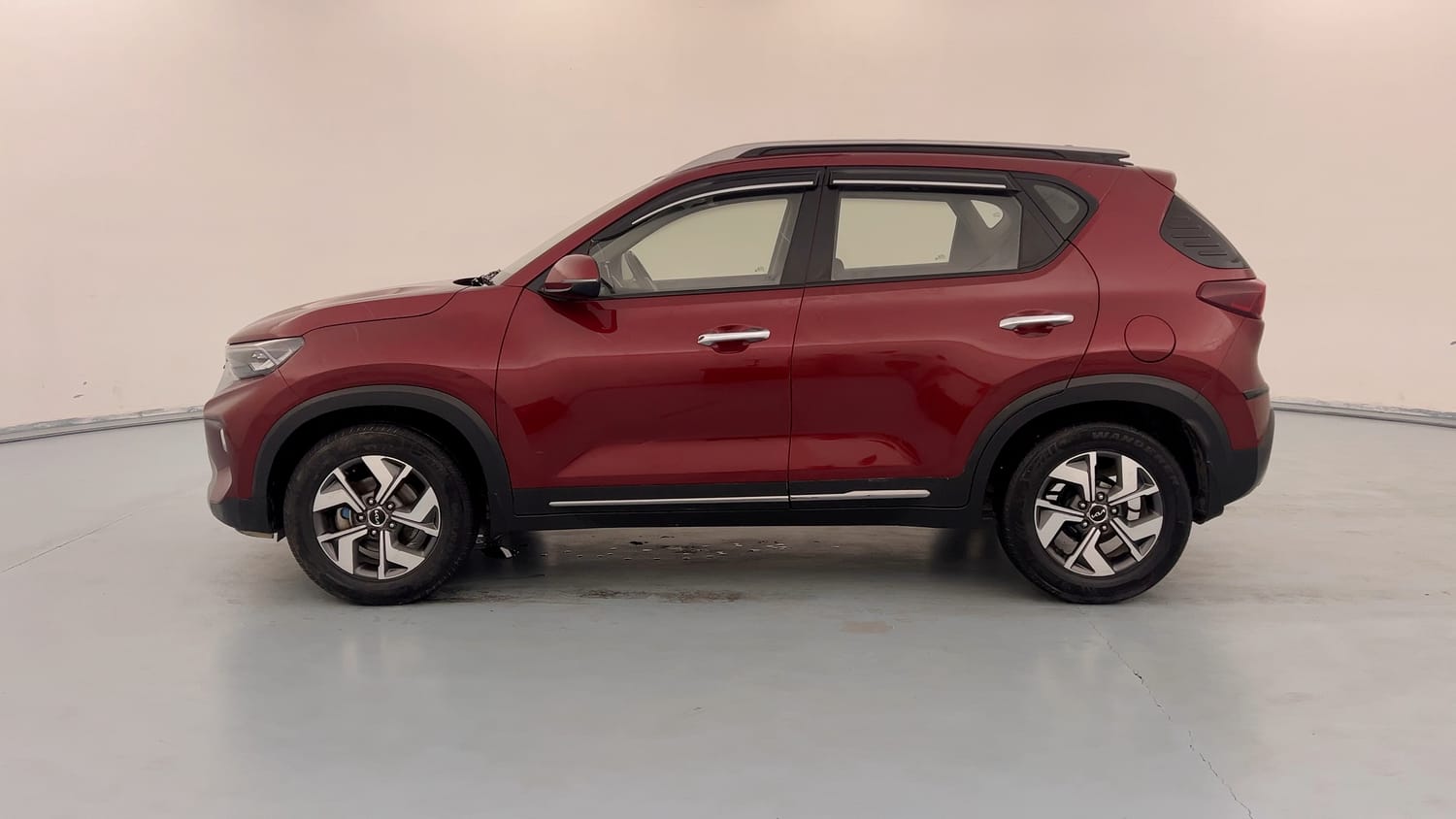 Used 2022 Kia Sonet HTX 1.5 Diesel Manual exterior LEFT SIDE VIEW