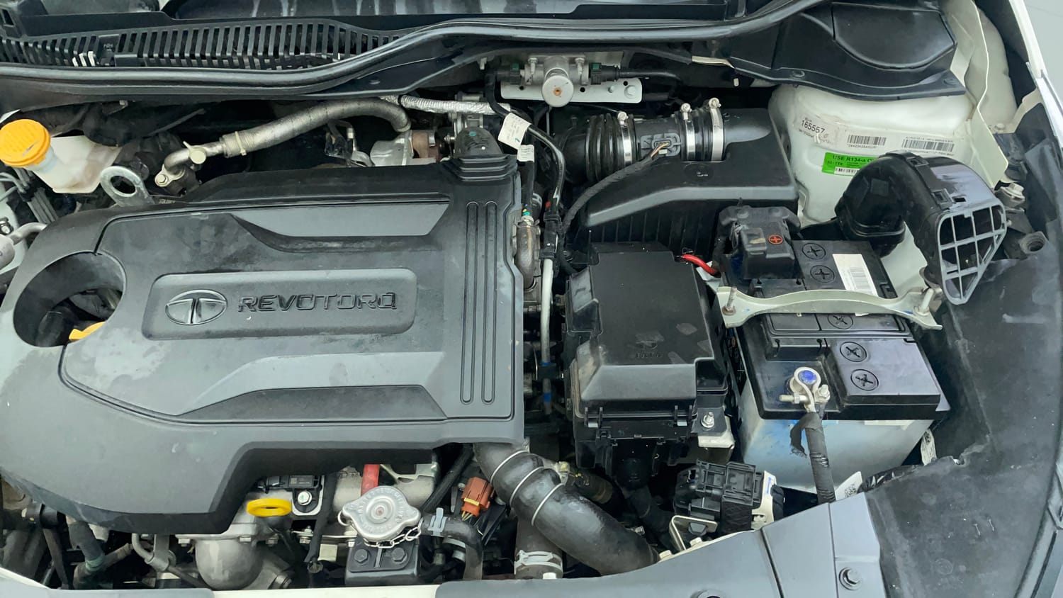 Used 2023 Tata Altroz XZ Plus (S) Diesel Diesel Manual engine ENGINE LEFT SIDE VIEW