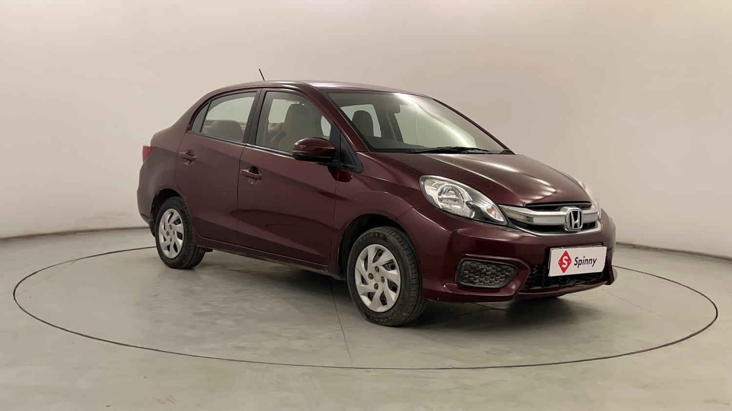 Used 2019 Honda Amaze 1.5 SX i-DTEC Diesel Manual exterior RIGHT FRONT CORNER VIEW