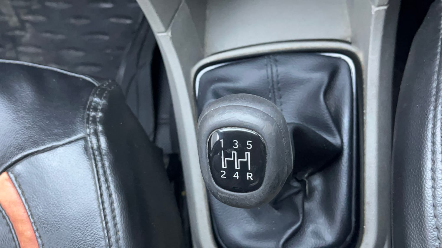 Used 2018 Tata Tiago Revotorq XZ Diesel Manual interior GEAR  KNOB VIEW